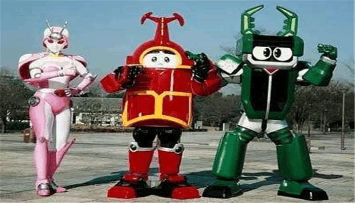 铁甲小宝中的蜻蜓队长是谁？