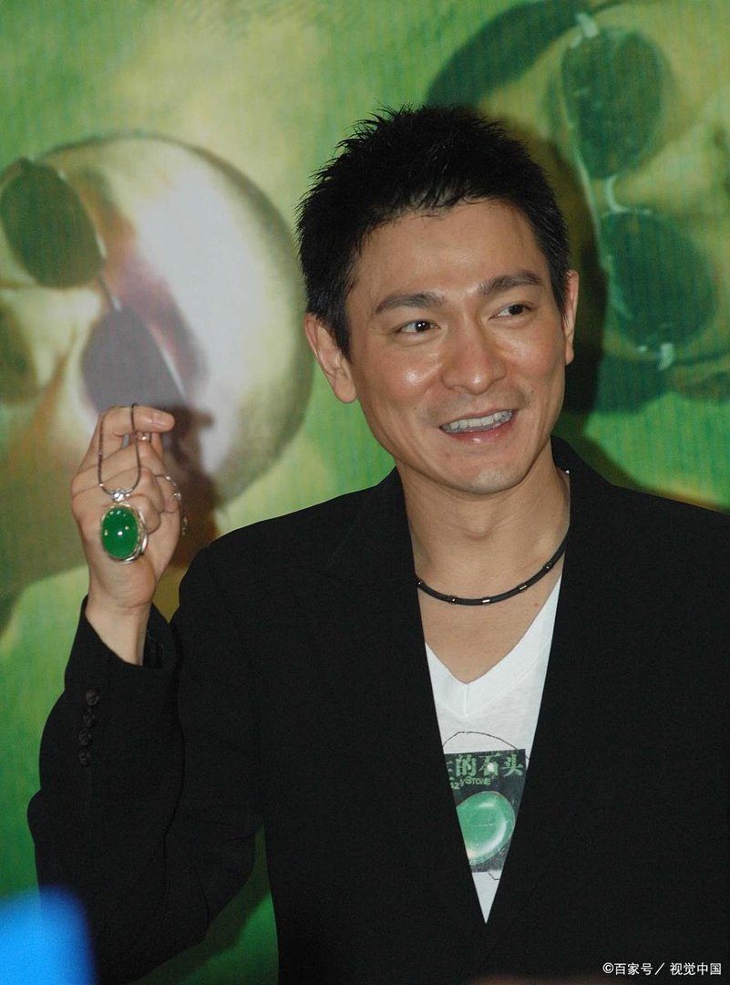 刘德华确定出演《流浪地球2》,对此你期待吗?