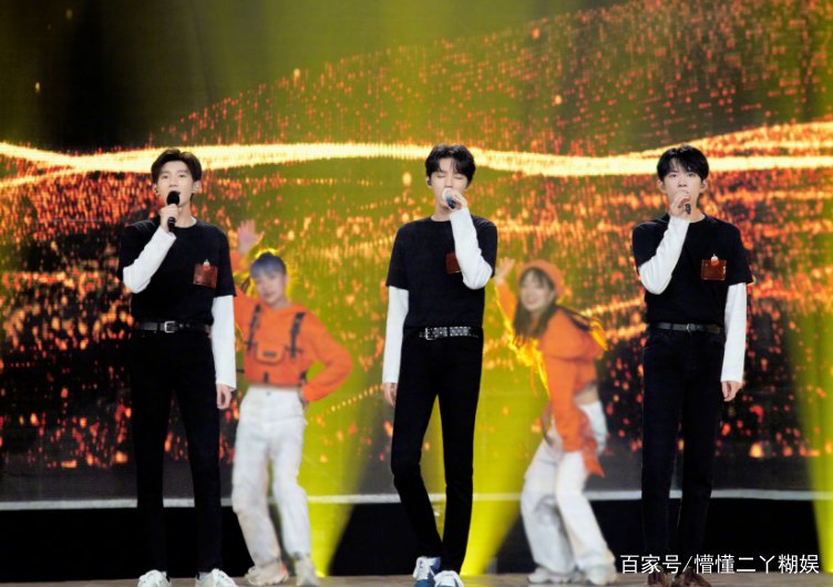 王俊凯王源为千玺庆生，精心P图是不是也太细心了？