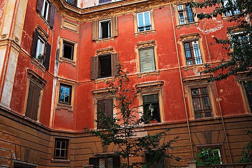 意大利将以7.8元每套出售房屋，这么便宜值得购买吗？