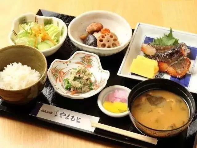 日本长寿老人117岁260天,她每天是怎样生活的?