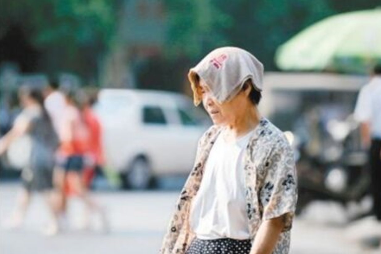 人类经历140年来最热的六月，这种的天气变化是否预示着什么？