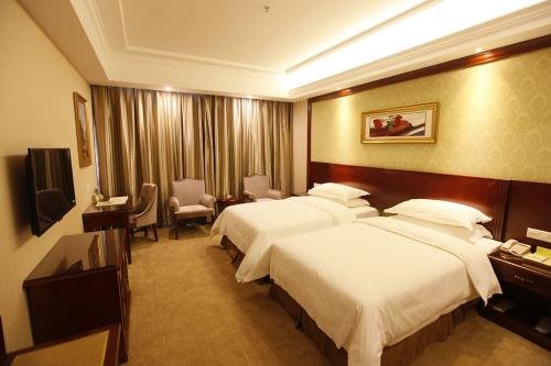 有酒店浴室挂钩暗藏摄像头,住酒店该如何保护自己的隐私呢?