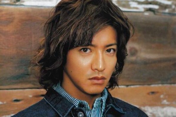 木村拓哉因疫情放弃到美国拍戏，他在国内的知名度怎么样？