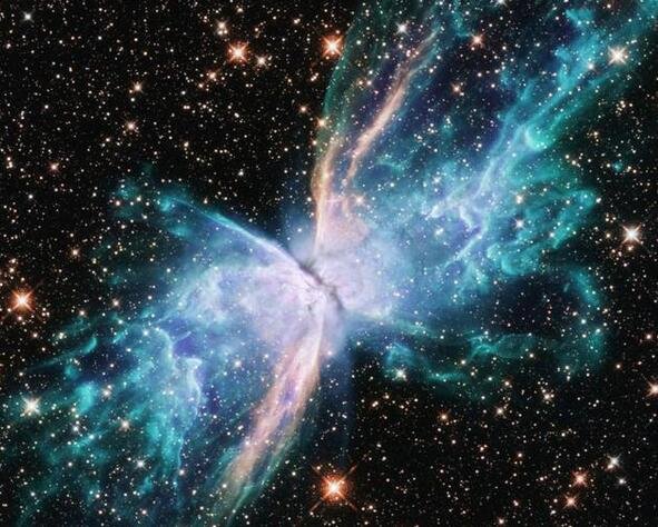 太空罕见的蝴蝶景象距离地球有多少光年？