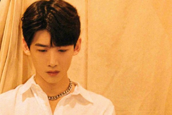 白敬亭让粉丝醒酒，他和粉丝之间有过哪些“互怼”瞬间？