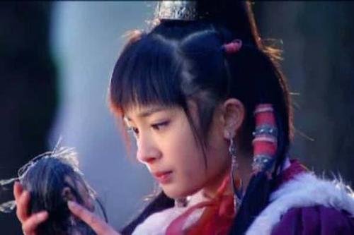 何太冲究竟什么辈分，宋远桥竟向他磕头？