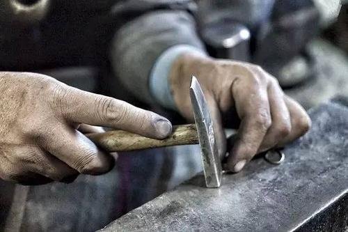 易贡藏刀究竟有何历史，为何能号称是藏刀中的顶级藏刀？