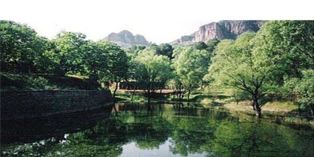 宝天曼景区的介绍