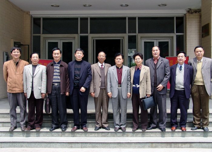 曹德淦的人物简介