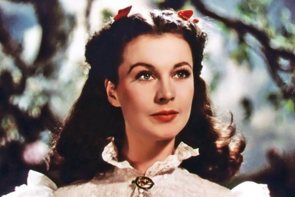 “我不需要她有演技，我只需要她美。”，这个她指谁？