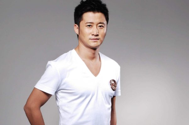 吴京微博称段奕宏为“死鬼”，两人私下关系有多铁？