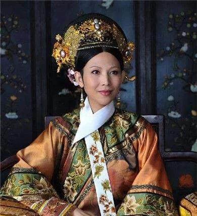 《甄嬛传》皇后为何没在宫外除掉甄嬛？