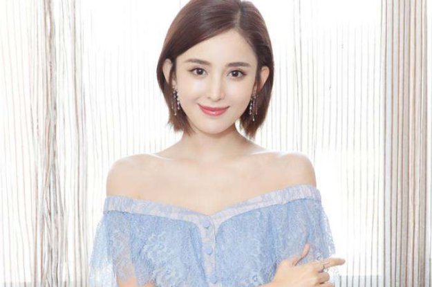 锁骨放鸡蛋曾经特别流行,哪个明星的锁骨最迷人?