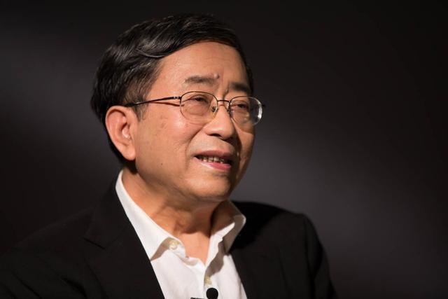 余秋雨和马兰有孩子吗？余秋雨和前妻有几个孩子？