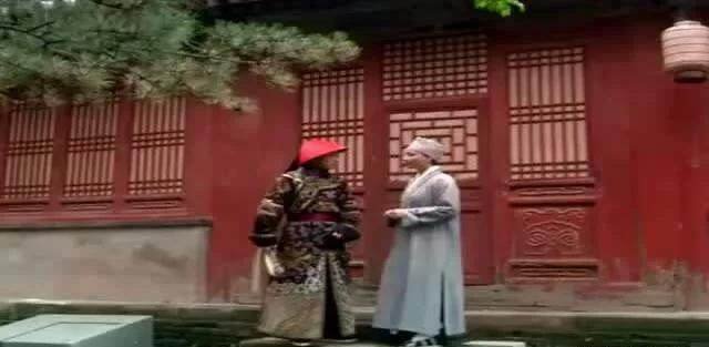 《甄嬛传》皇后为何没在宫外除掉甄嬛？