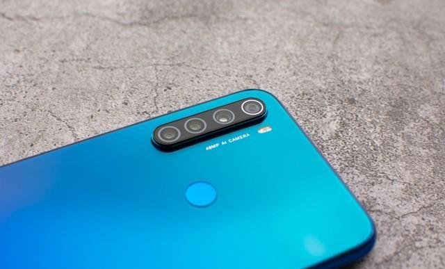 手机后置指纹好用，还是屏幕指纹识别好用？