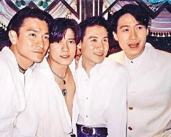 歌唱家和歌手有什么区别？