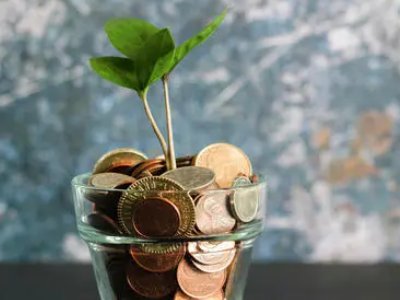 我交了五年的平安福想退保，能退多少钱？