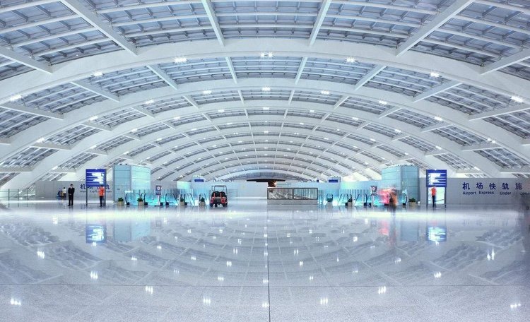 从昆明长水机场到昆明市区有多远的距离？