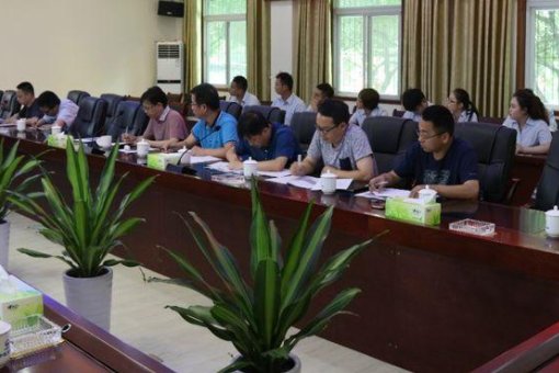 工程经济分析人员应具备哪些知识与能力