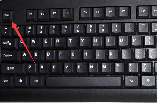 LOL怎么显示出攻击范围 就是按A以后有圈圈的那种