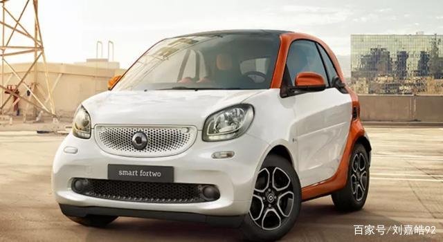 奔驰smart这款车可以坐几个人?