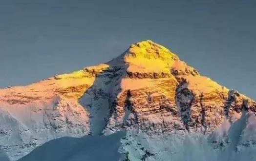 珠穆朗玛峰长草，意味着什么？