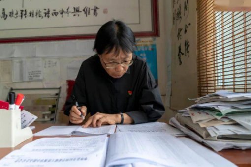 张桂梅的精神是什么?