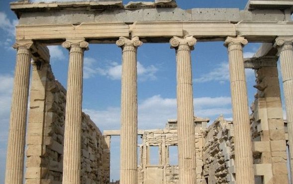 请问什么叫多立克柱式、爱奥尼克柱式、科林斯柱式?有什么区别啊?谢谢