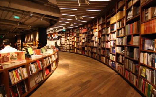 想要开个书店，现在一般需要投资多少钱？